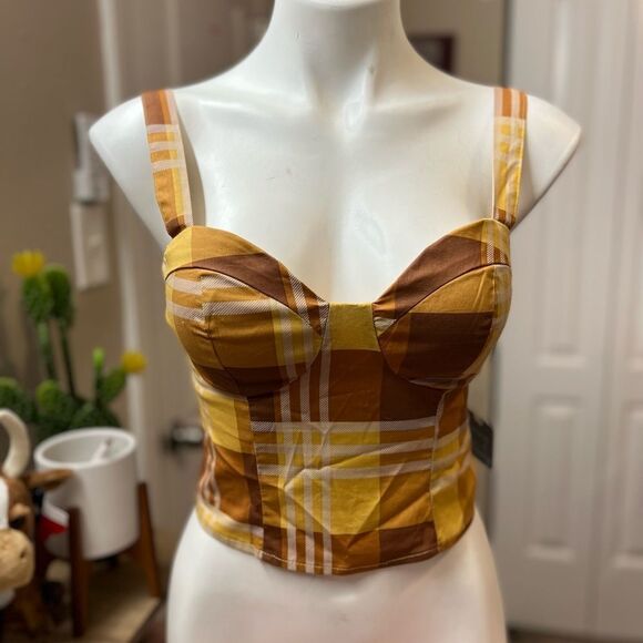 Twine & String Junior girls sleeveless plaid cropped top, size Medium (M) - Picture 1 of 4